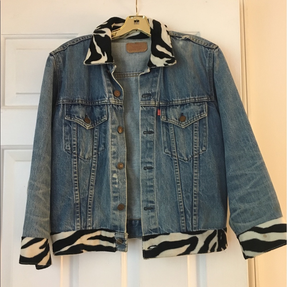 Levi Strauss Denim Jacket with Zebra Fleece Detail